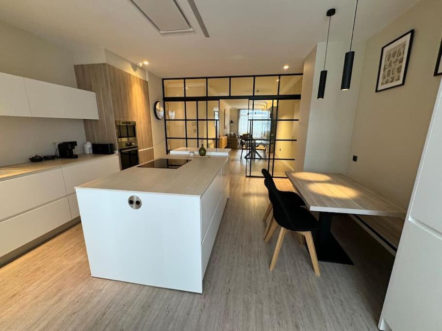 Maison Du Centre By Oktheway Apartment A Coruna Luaran gambar