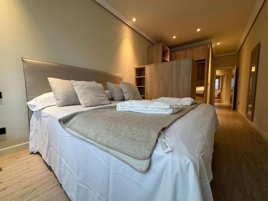 Maison Du Centre By Oktheway Apartment A Coruna Luaran gambar